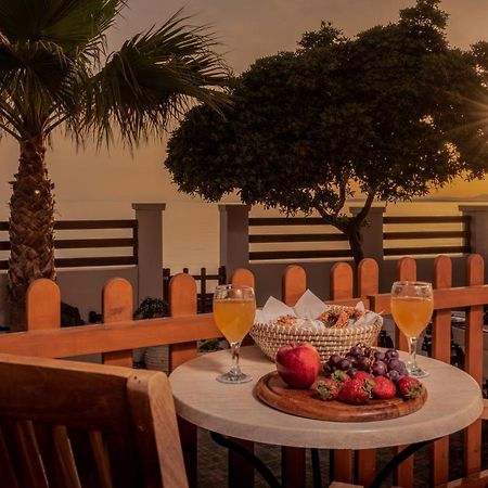Villa Elizabeth - Seafront Classic Villa! 아르가시 외부 사진