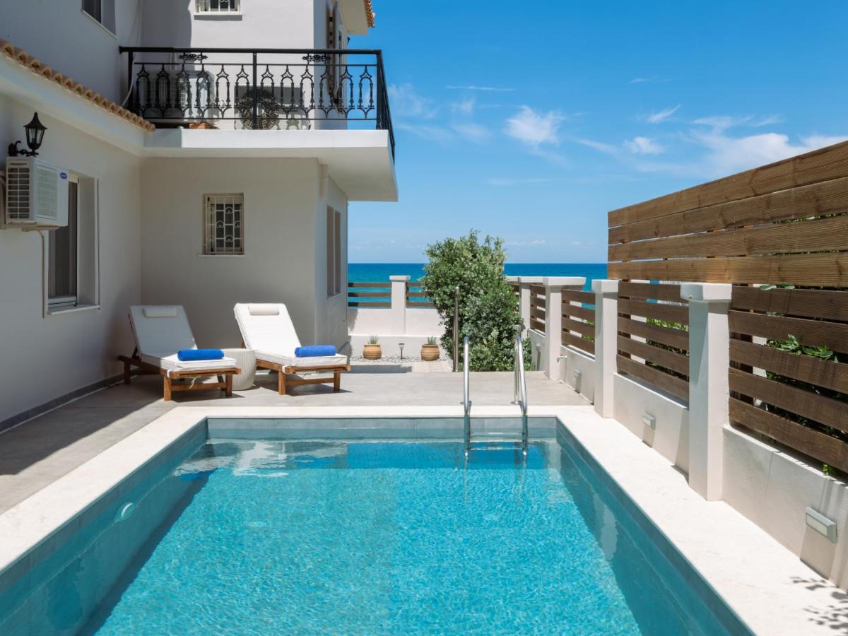 Villa Elizabeth - Seafront Classic Villa! 아르가시 외부 사진