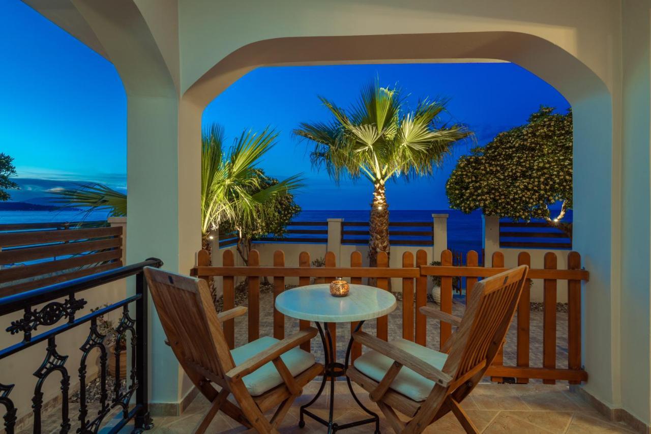 Villa Elizabeth - Seafront Classic Villa! 아르가시 외부 사진
